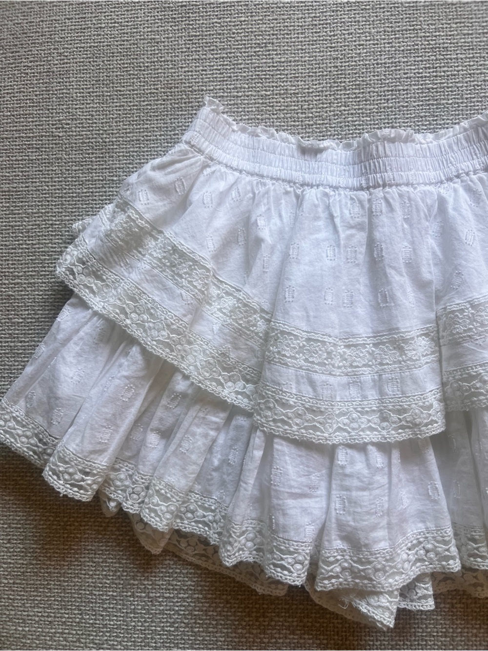American Eagle Outfitters White Tiered Lace Skater Skirt (small) - Picture 4 of 9